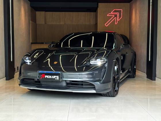PORSCHE TAYCAN 4 CROSS TURISMO ELÉTRICO PORSCHE TAYCAN 4 CROSS TURISMO ELÉTRICO